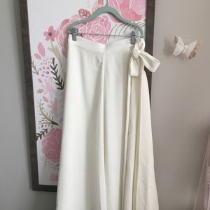 White Iris & Ink ankle skirt